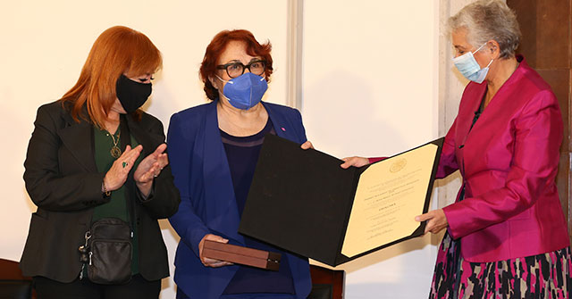 Premio Nacional de Derechos Humanos 2020 a Rosa María Álvarez González por su destacada labor a favor de las mujeres