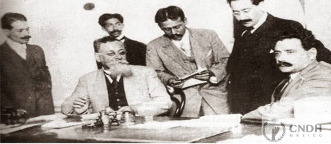 Venustiano Carranza promulga el Plan de Guadalupe para restaurar el orden Constitucional y la legalidad en México y crear el ejército Constitucionalista