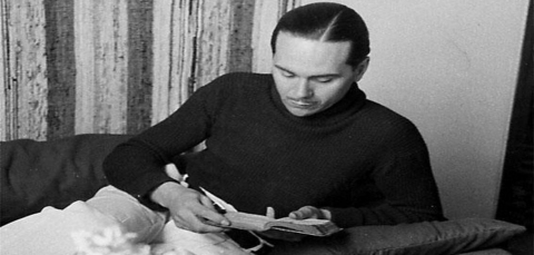 Fallece Luis Cernuda, poeta antifascista y defensor de la libertad de expresar las orientaciones sexuales